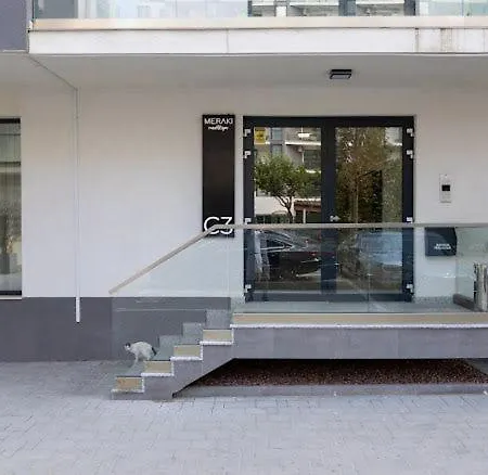 Lara Mamaia Navodari